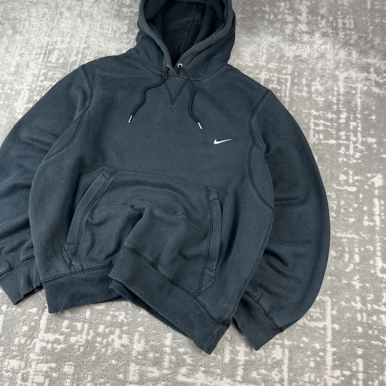 VINTAGE Y2K NIKE HOODIE BLACK