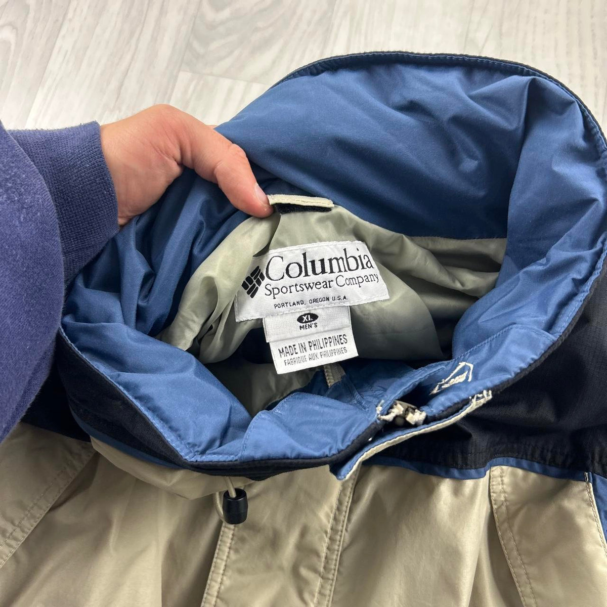 VINTAGE Y2K COLUMBIA TECHNICAL UTILITY JACKET BEIGE / BLACK