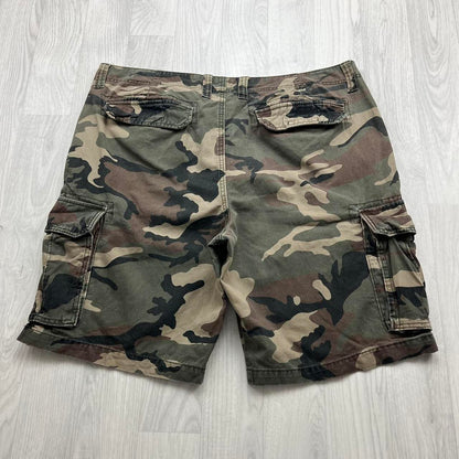 VINTAGE Y2K OLD NAVY BAGGY CAMO CARGO SHORTS