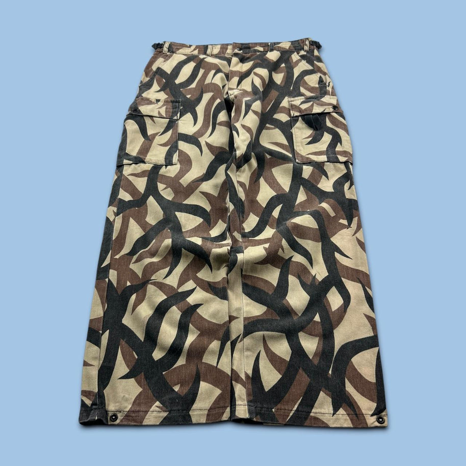 VINTAGE 90s DAKOTA BAGGY CAMO CARGO TROUSERS