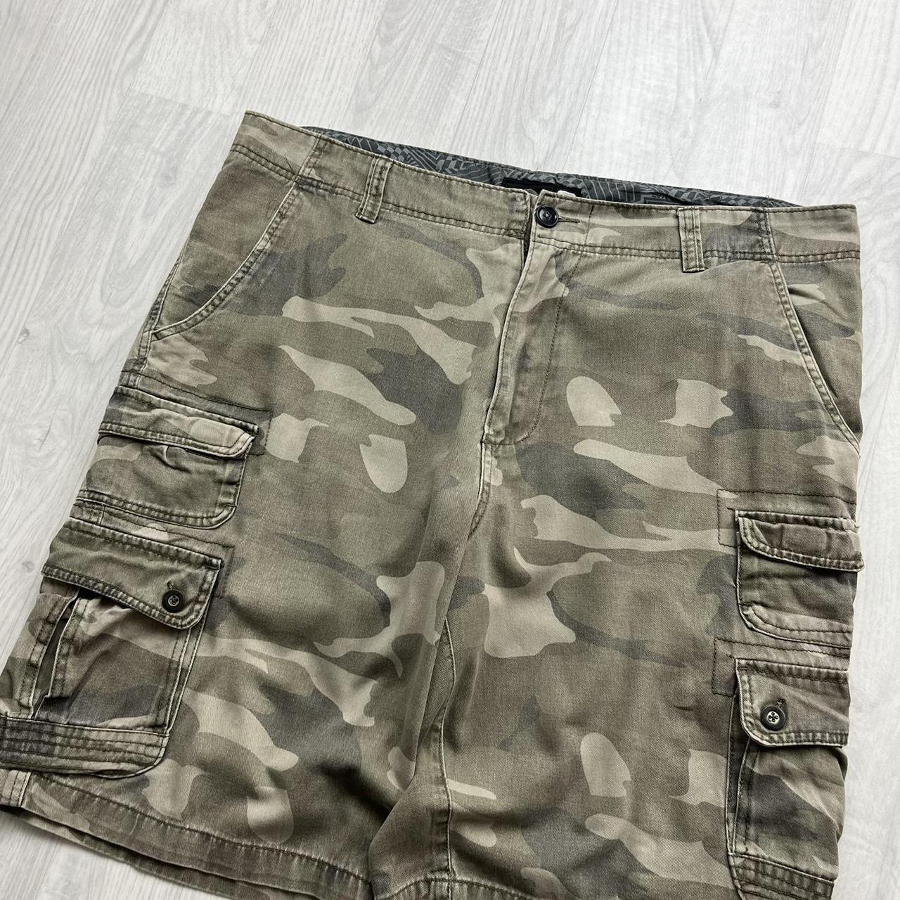 VINTAGE Y2K OCEAN PACIFIC BAGGY CAMO CARGO SHORTS