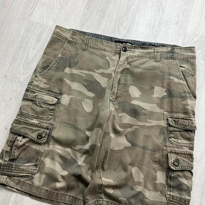 VINTAGE Y2K OCEAN PACIFIC BAGGY CAMO CARGO SHORTS
