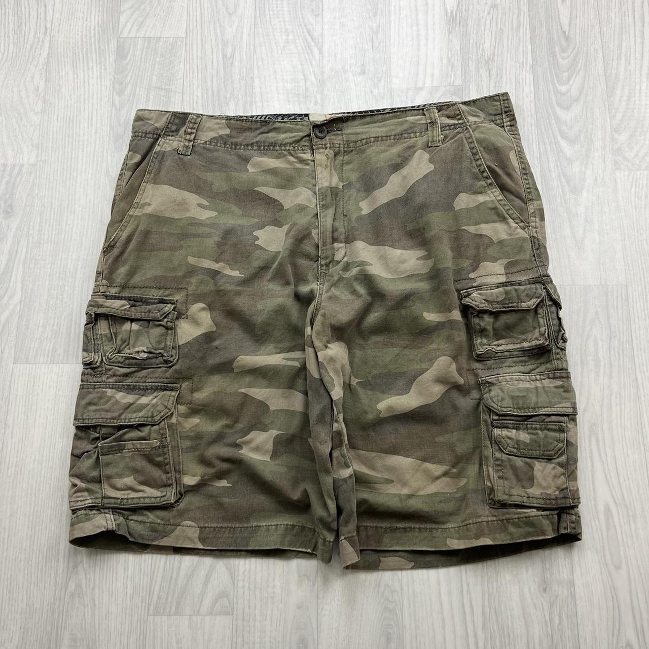 VINTAGE Y2K OCEAN PACIFIC BAGGY CAMO CARGO SHORTS