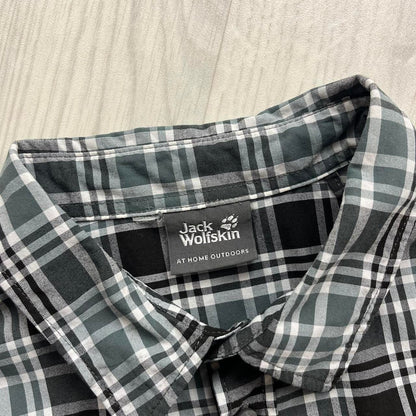 VINTAGE Y2K JACK WOLFSKIN CHECKERED SHORT SLEEVE BUTTON UP SHIRT BLACK