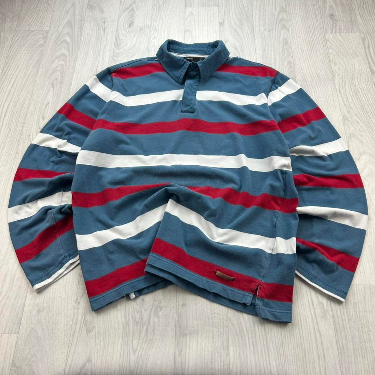 VINTAGE Y2K STRIPED LONG SLEEVE RUGBY POLO SHIRT BLUE / RED