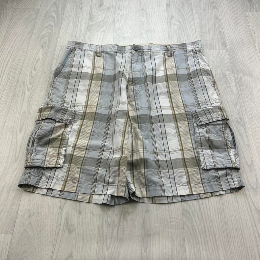VINTAGE Y2K DOCKERS BAGGY CHECKERED PLAID CARGO SHORTS LIGHT BLUE / CREAM