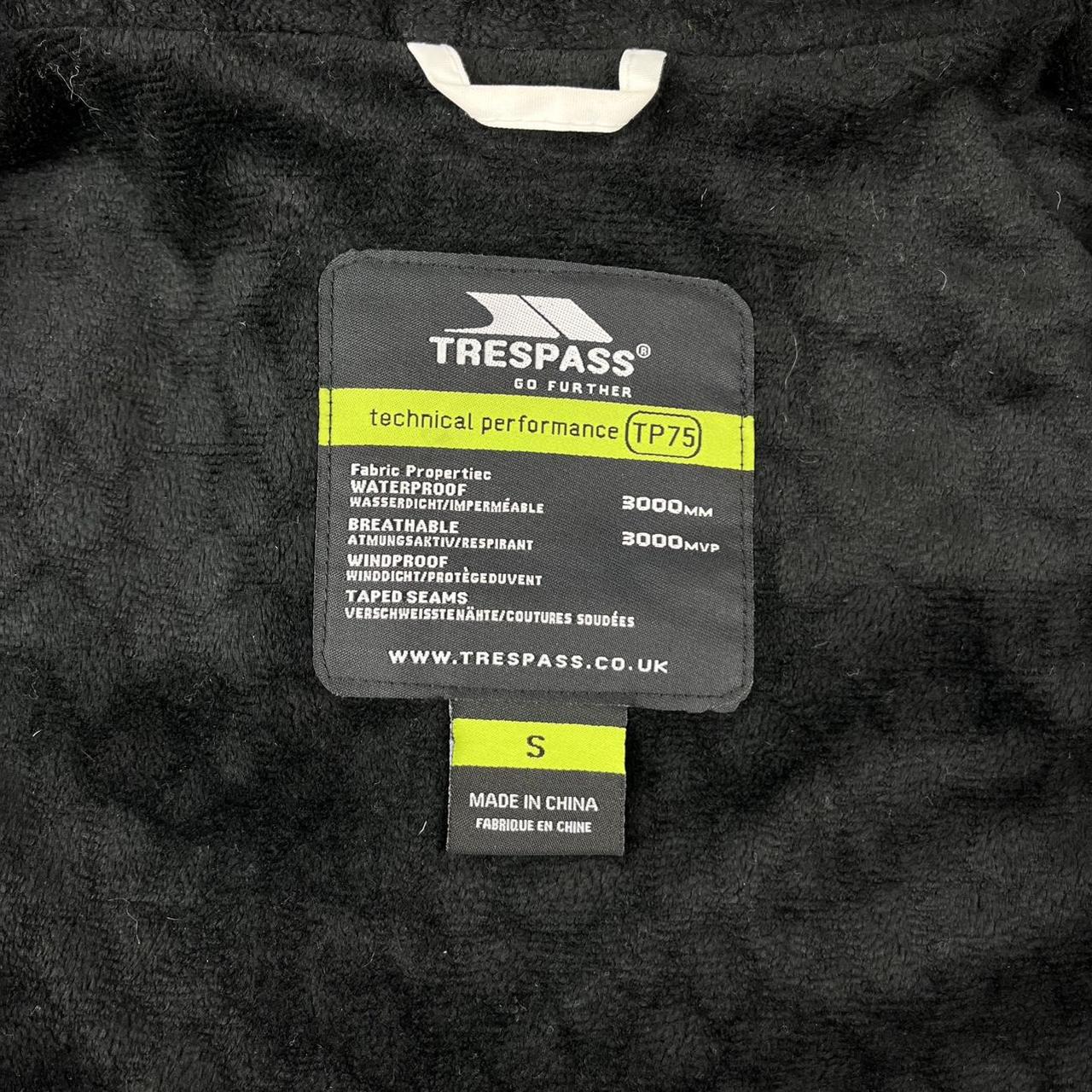 VINTAGE Y2K TRESSPASS CAMO FLUFFY HOOD SKI JACKET PINK