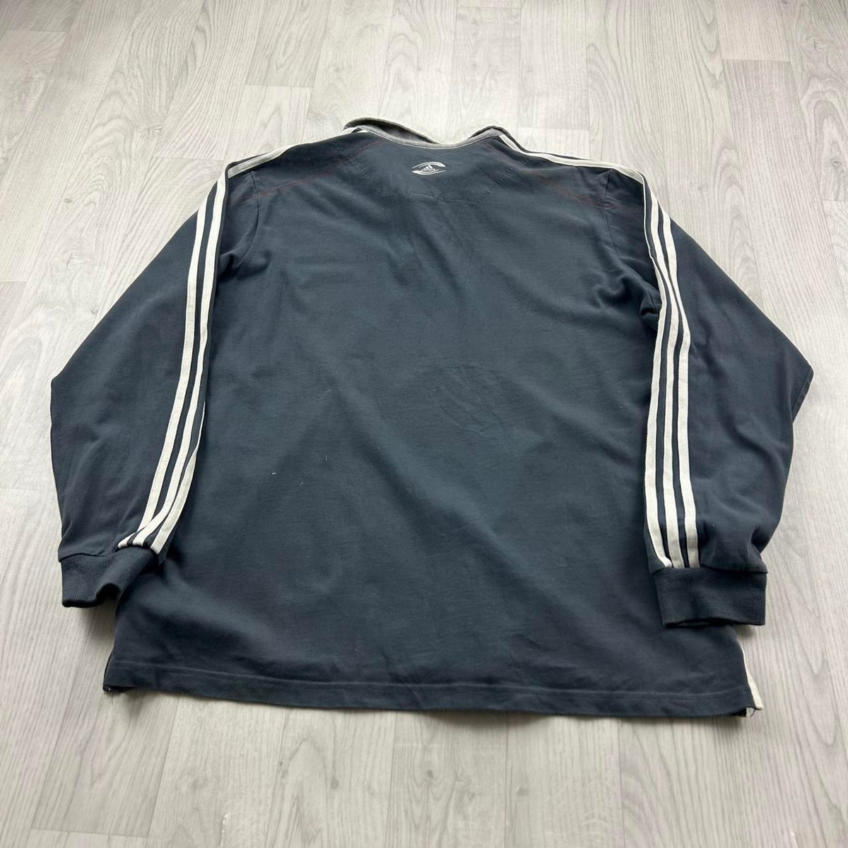 VINTAGE Y2K ADIDAS LONG SLEEVE RUGBY POLO SHIRT GREY