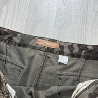 VINTAGE Y2K BAGGY CAMO CARGO SHORTS KHAKI