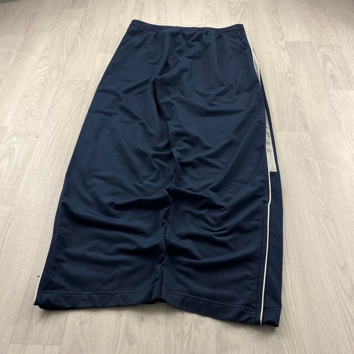 VINTAGE Y2K NIKE BASKETBALL BAGGY TRACKSUIT BOTTOMS NAVY