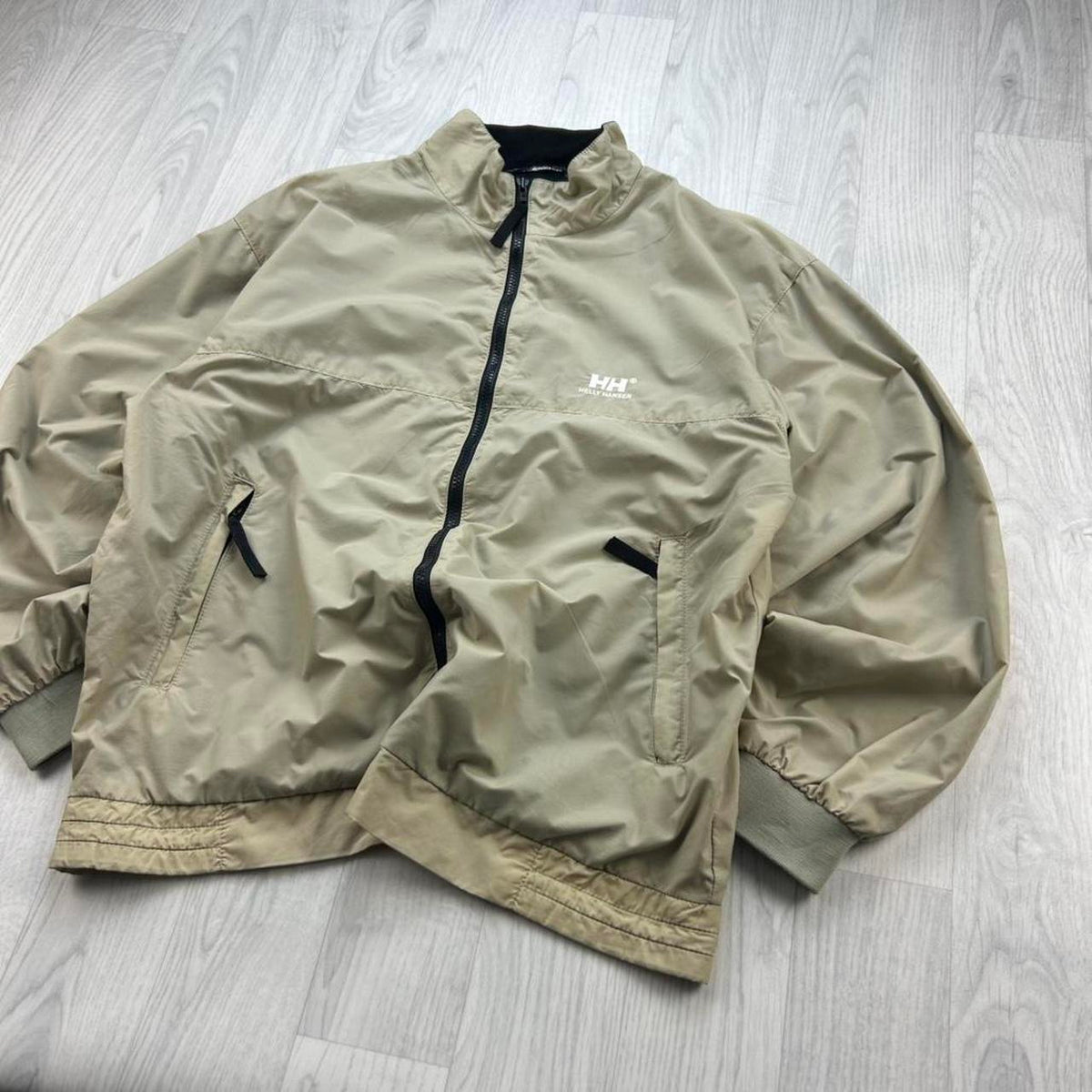 VINTAGE Y2K HELLY HANSEN WINDBREAKER JACKET BEIGE