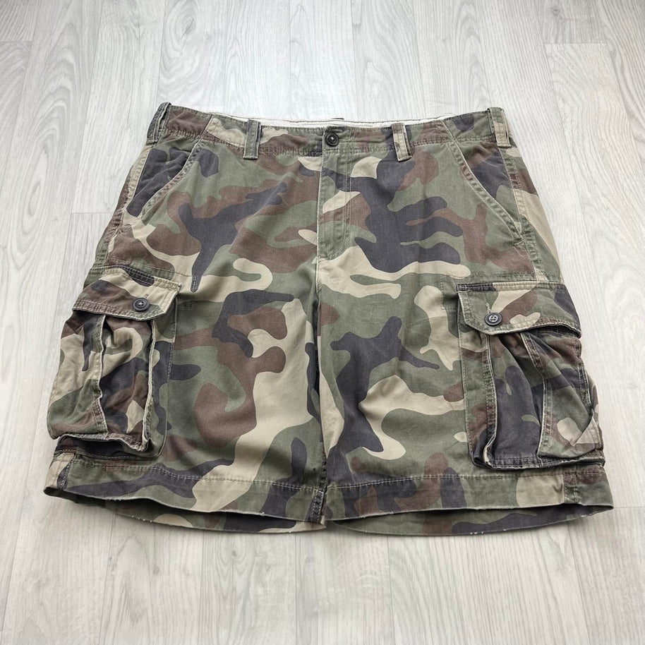 VINTAGE Y2K AMERICAN EAGLE BAGGY CAMO CARGO SHORTS