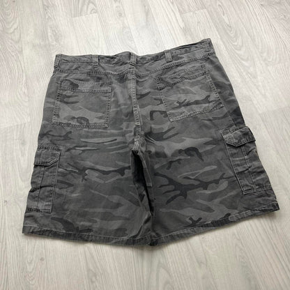VINTAGE Y2K WRANGLER BAGGY CAMO CARGO SHORTS GREY