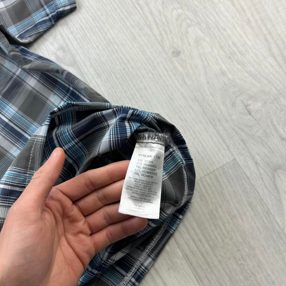 VINTAGE 00s COLUMBIA GINGHAM CROPPED SHORT SLEEVE BUTTON UP SHIRT BLUE / GREY
