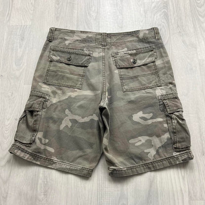 VINTAGE Y2K LEVIS BAGGY CAMO CARGO SHORTS