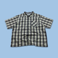 VINTAGE 00s COLUMBIA CHECKERED CROPPED SHORT SLEEVE BUTTON UP SHIRT BLACK