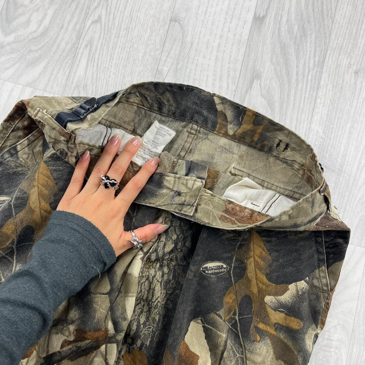 VINTAGE REALTREE LOOSE CAMO CARGO PANTS