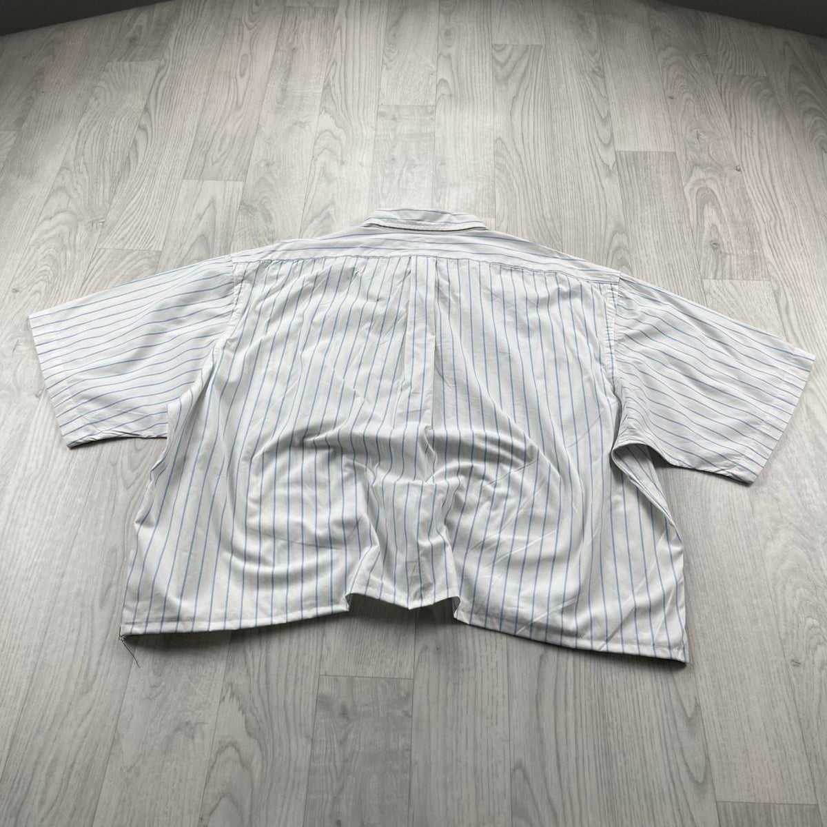 VINTAGE 00s RALPH LAUREN STRIPED CROPPED SHORT SLEEVE BUTTON UP SHIRT WHITE