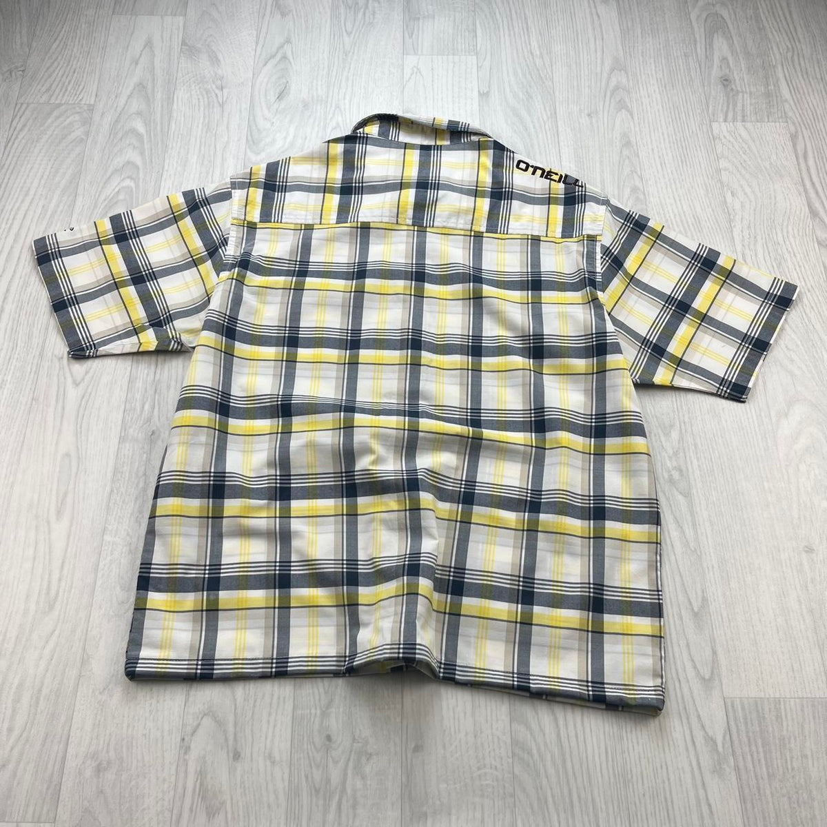 VINTAGE 00s ONEILL CHECKERED CROPPED SHORT SLEEVE BUTTON UP SHIRT WHITE / MULTI