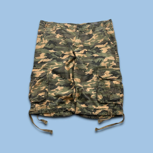 VINTAGE Y2K BAGGY CAMO CARGO SHORTS