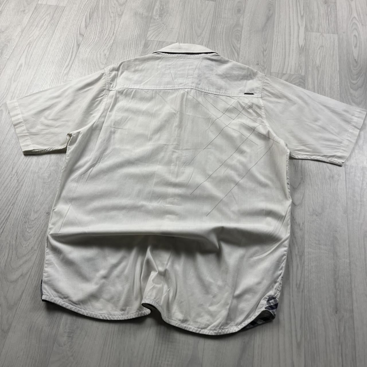 VINTAGE Y2K BILLABONG SHORT SLEEVE SHIRT WHITE