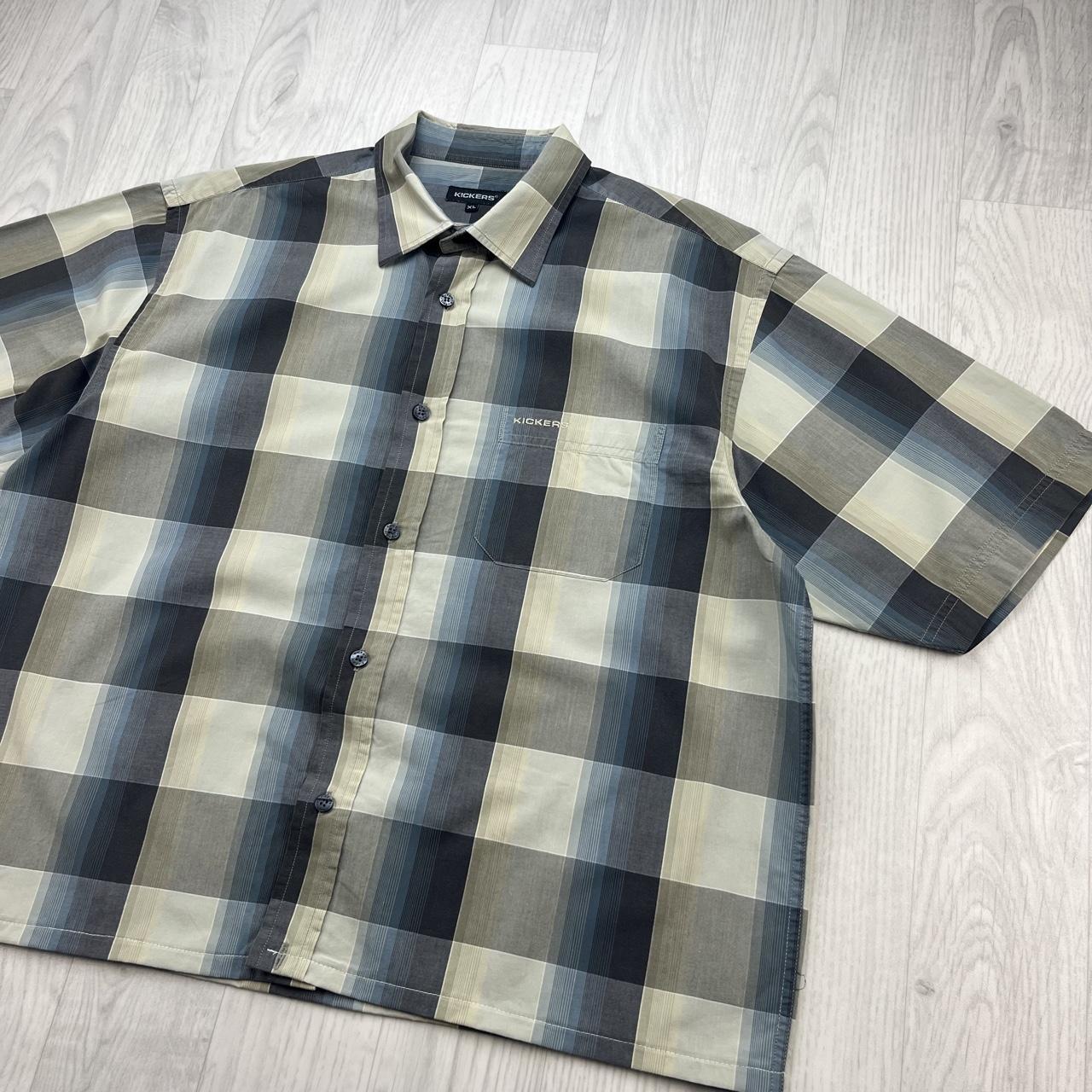VINTAGE 00s KICKERS CHECKERED CROPPED SHORT SLEEVE BUTTON UP SHIRT BLUE / BEIGE