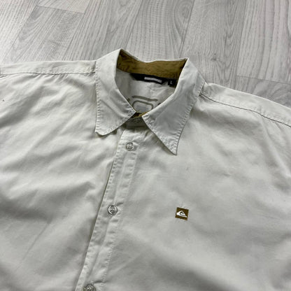 VINTAGE Y2K QUIKSILVER SHORT SLEEVE SHIRT WHITE