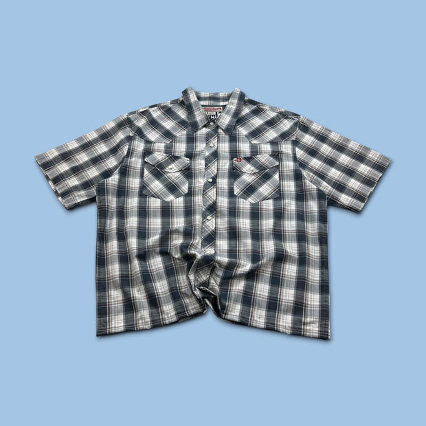 VINTAGE 00s QUIKSILVER CHECKERED CROPPED SHORT SLEEVE BUTTON UP SHIRT BLACK / WHITE
