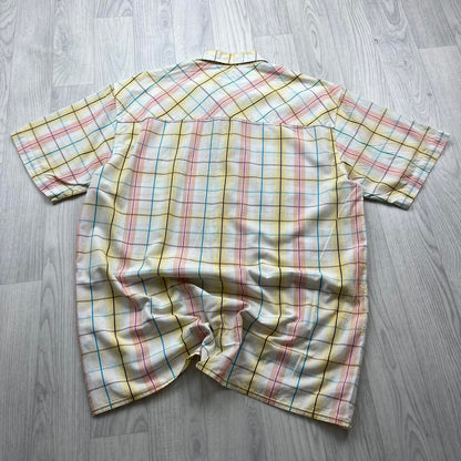 VINTAGE Y2K QUIKSILVER PLAID SHORT SLEEVE BUTTON UP SHIRT WHITE / YELLOW