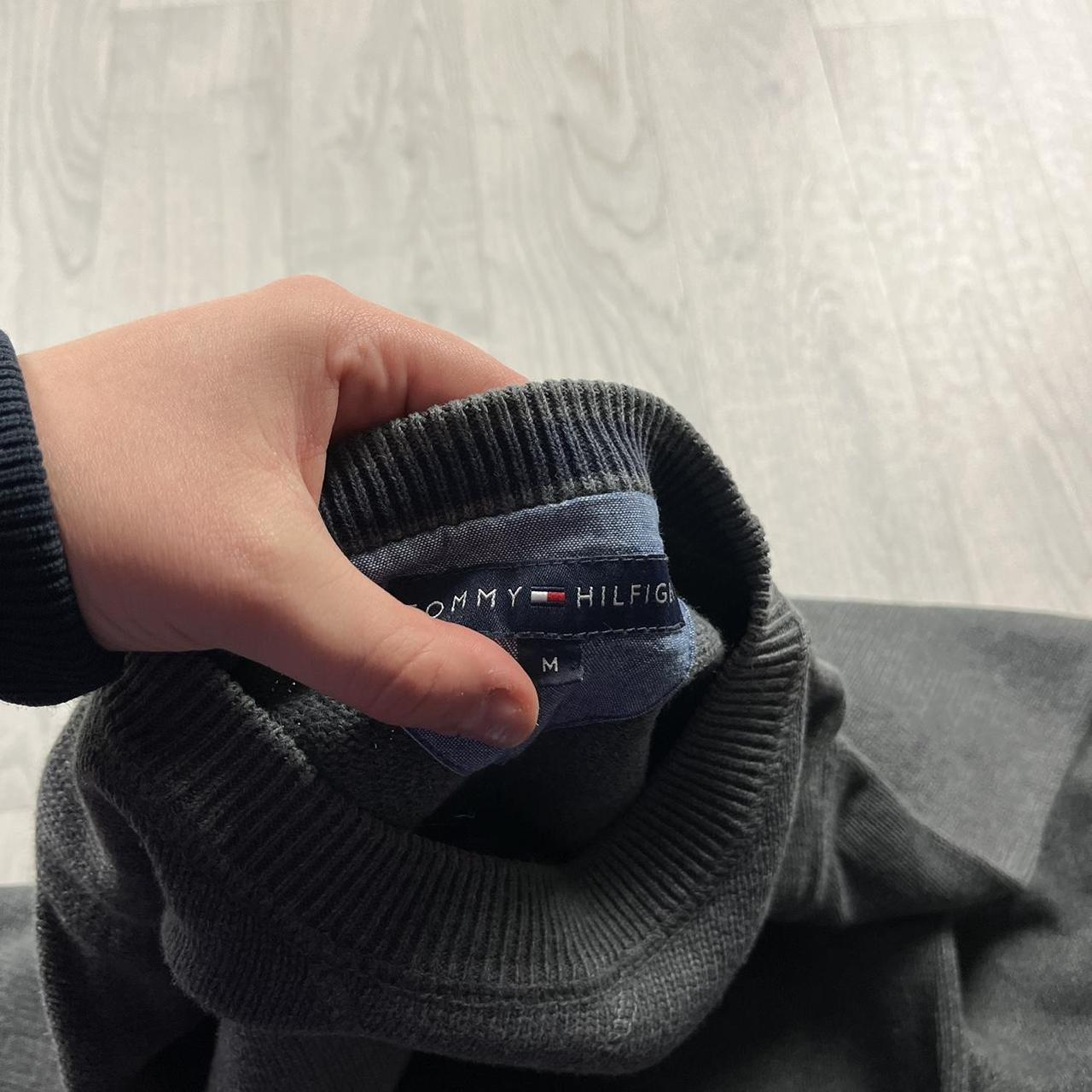 VINTAGE Y2K TOMMY HILFIGER CHUNKY KNITTED JUMPER GREY