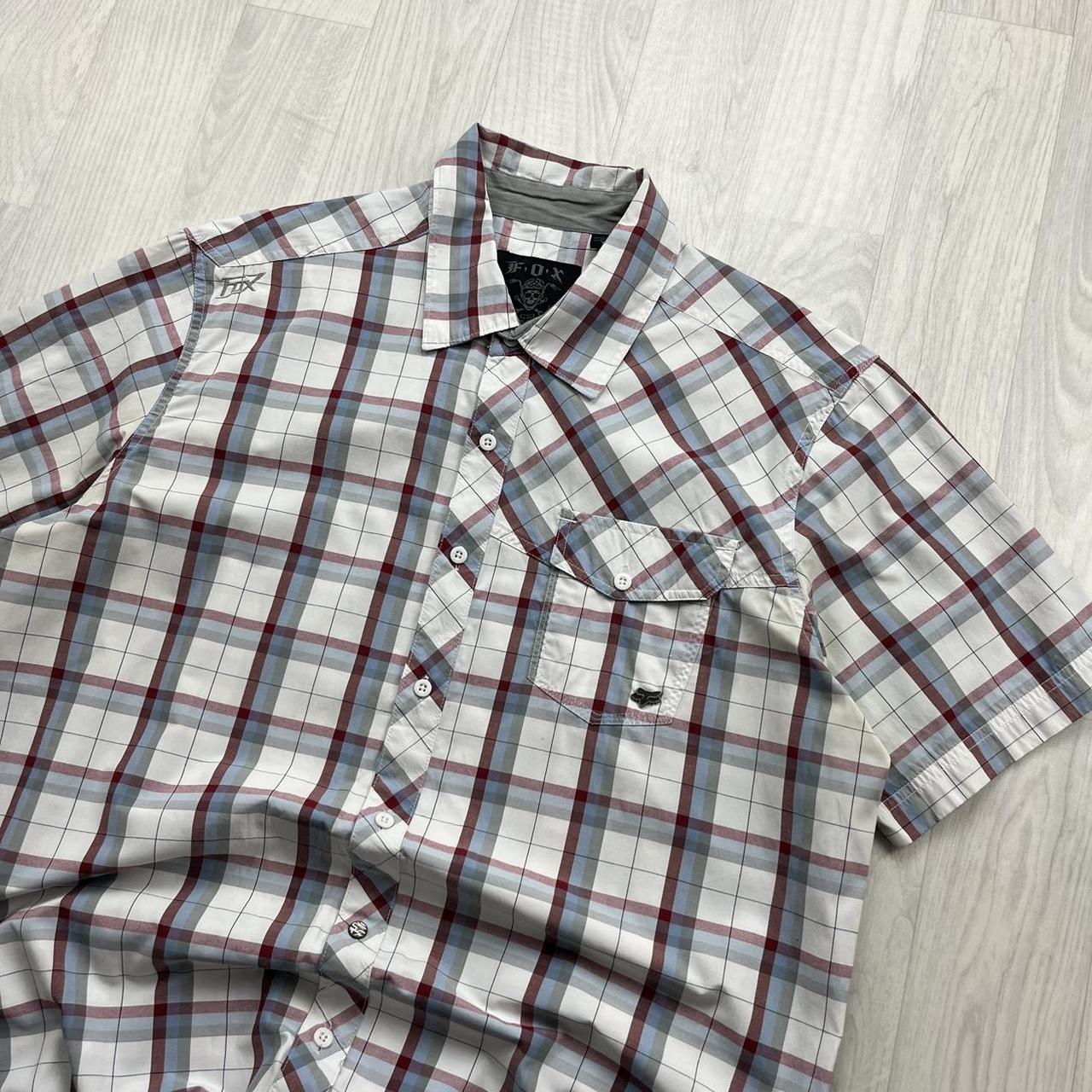 VINTAGE Y2K FOX CHECKERED SHORT SLEEVE BUTTON UP SHIRT WHITE