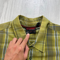 VINTAGE 00s MAMMUT CHECKERED CROPPED SHORT SLEEVE BUTTON UP SHIRT KHAKI