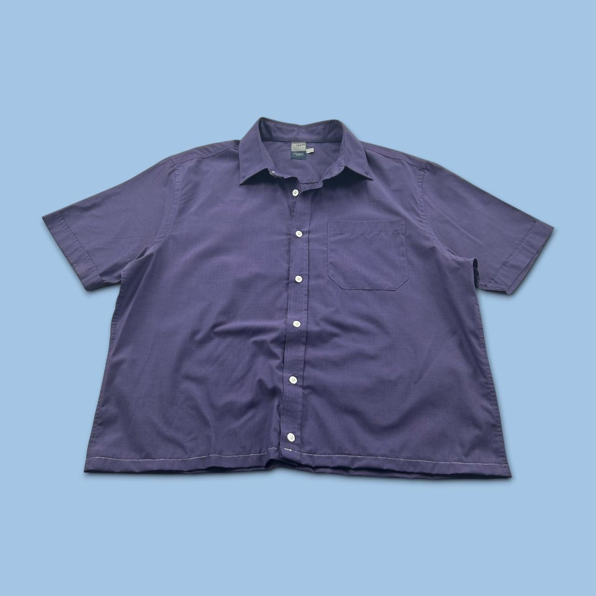 VINTAGE 00s PLAIN CROPPED SHORT SLEEVE BUTTON UP SHIRT PURPLE