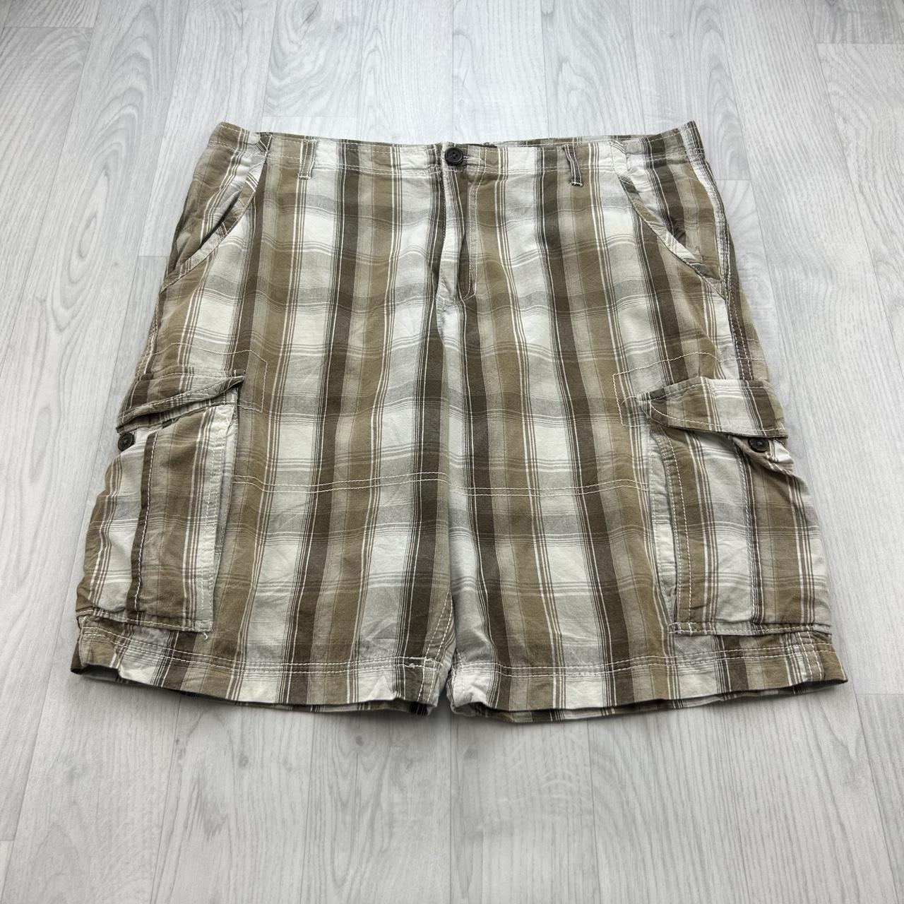 VINTAGE Y2K NO BOUNDARIES BAGGY CHECKERED PLAID CARGO SHORTS BEIGE