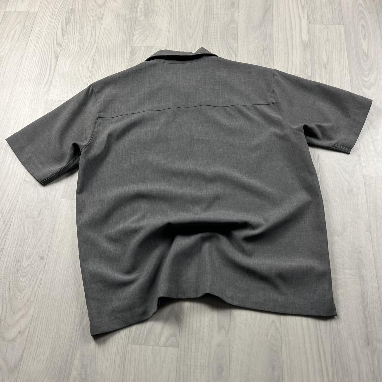 VINTAGE Y2K FIRETRAP SHORT SLEEVE SHIRT GREY