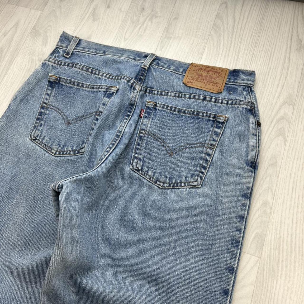VINTAGE 00s LEVIS 550 JEANS LIGHT BLUE