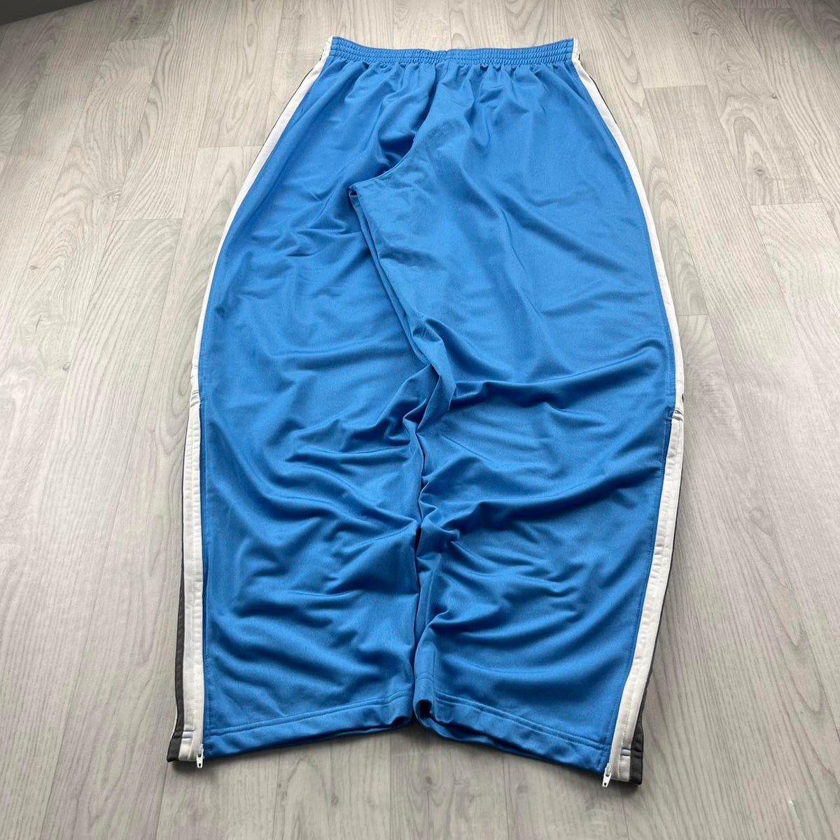 VINTAGE Y2K NIKE BAGGY TRACKSUIT BOTTOMS SKY BLUE