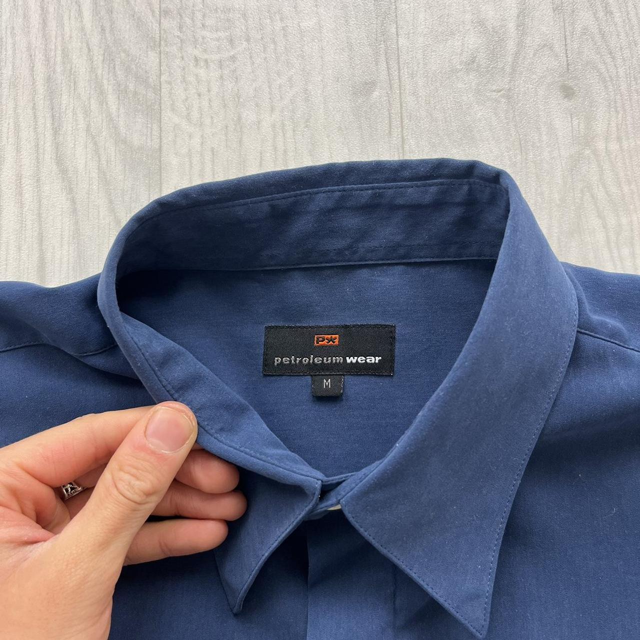 VINTAGE Y2K PETROLEUM SHORT SLEEVE SHIRT NAVY / WHITE