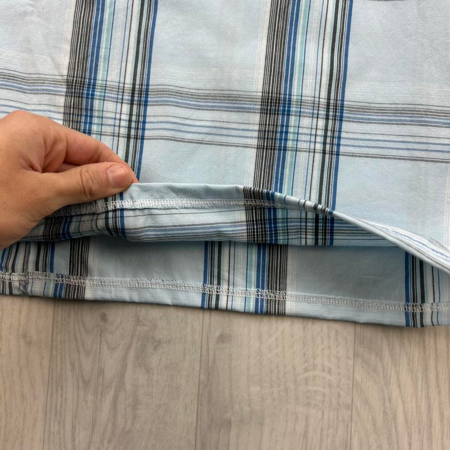 VINTAGE 00s ANIMAL CHECKERED CROPPED SHORT SLEEVE BUTTON UP SHIRT LIGHT BLUE