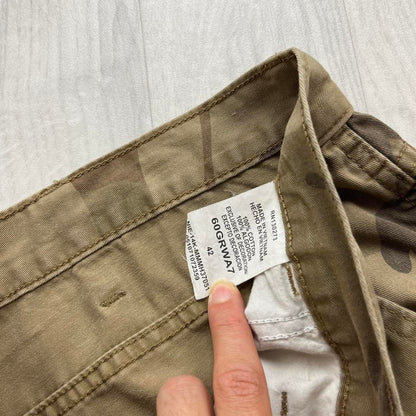 VINTAGE Y2K WRANGLER BAGGY CAMO CARGO SHORTS