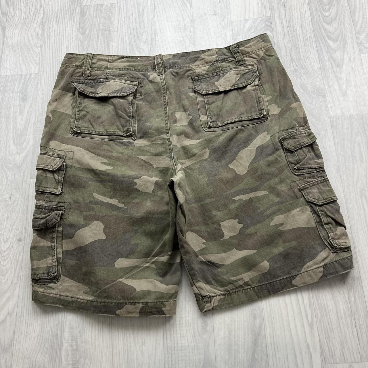 VINTAGE Y2K OCEAN PACIFIC BAGGY CAMO CARGO SHORTS