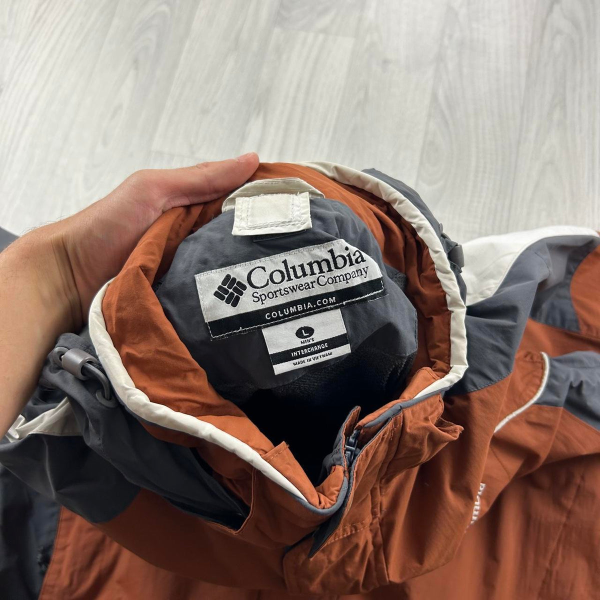 VINTAGE Y2K COLUMBIA TECHNICAL UTILITY JACKET ORANGE / GREY