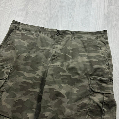 VINTAGE Y2K GEORGE BAGGY LOOSE CAMO SHORTS