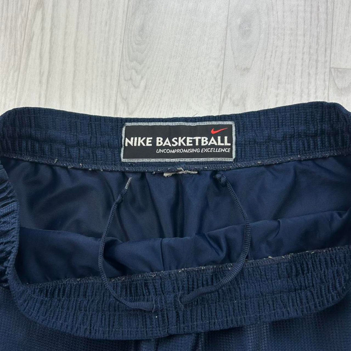 VINTAGE Y2K NIKE BAGGY BASKETBALL SPORT SHORTS NAVY