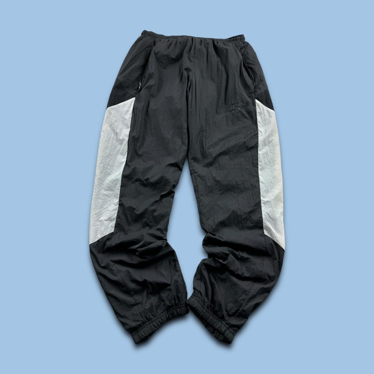NIKE BAGGY TRACKSUIT BOTTOMS GREY
