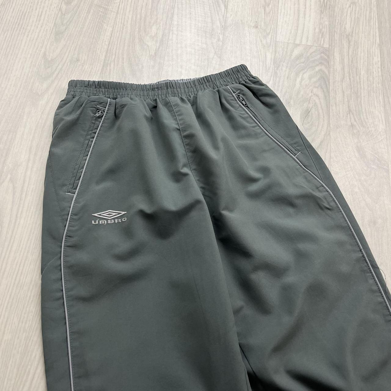 VINTAGE Y2K UMBRO BAGGY TRACKSUIT BOTTOMS GREY