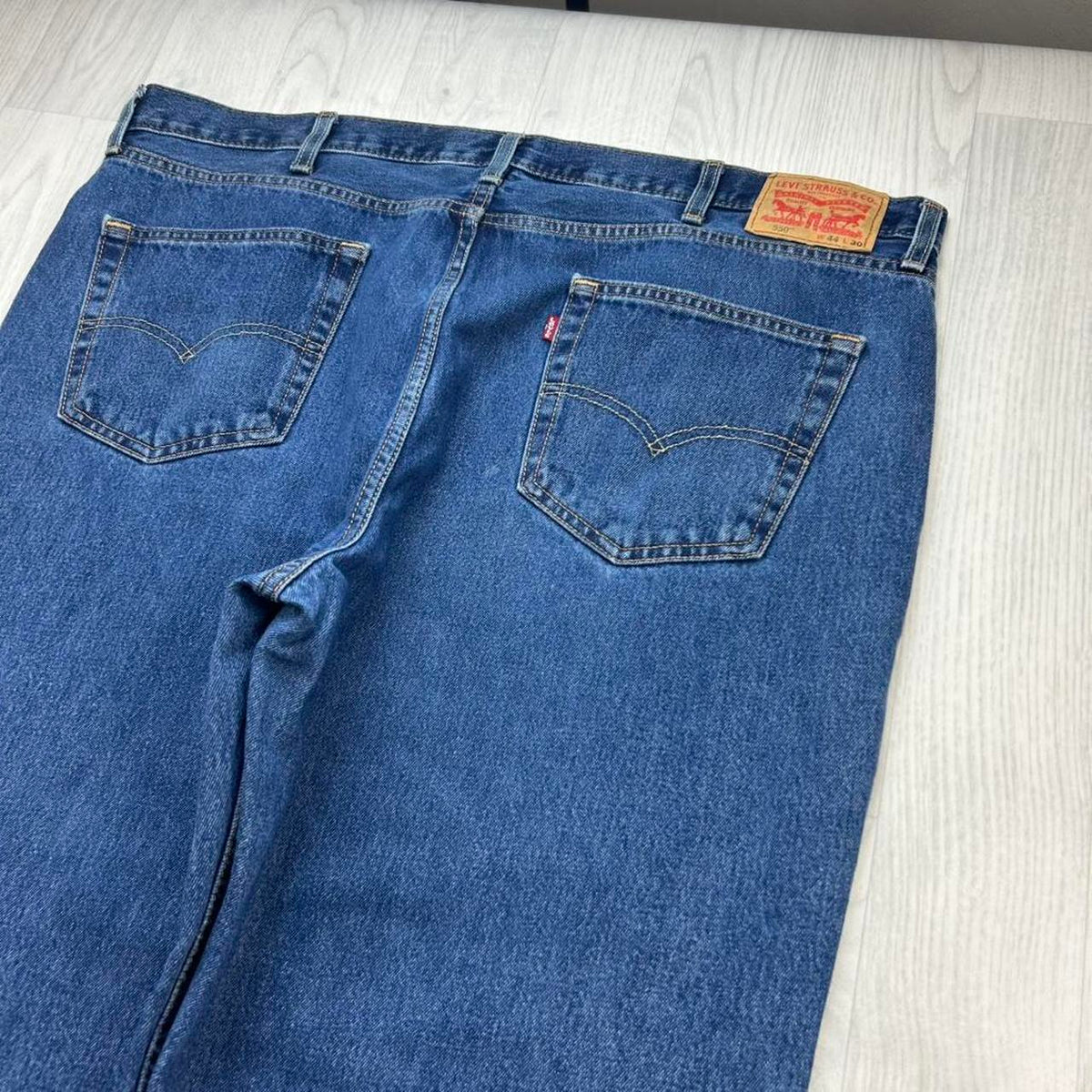 VINTAGE 00s LEVIS 550 SUPER BAGGY JEANS BLUE