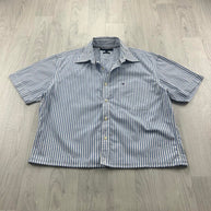 VINTAGE 00s TOMMY HILFIGER STRIPED CROPPED SHORT SLEEVE BUTTON UP SHIRT BLUE