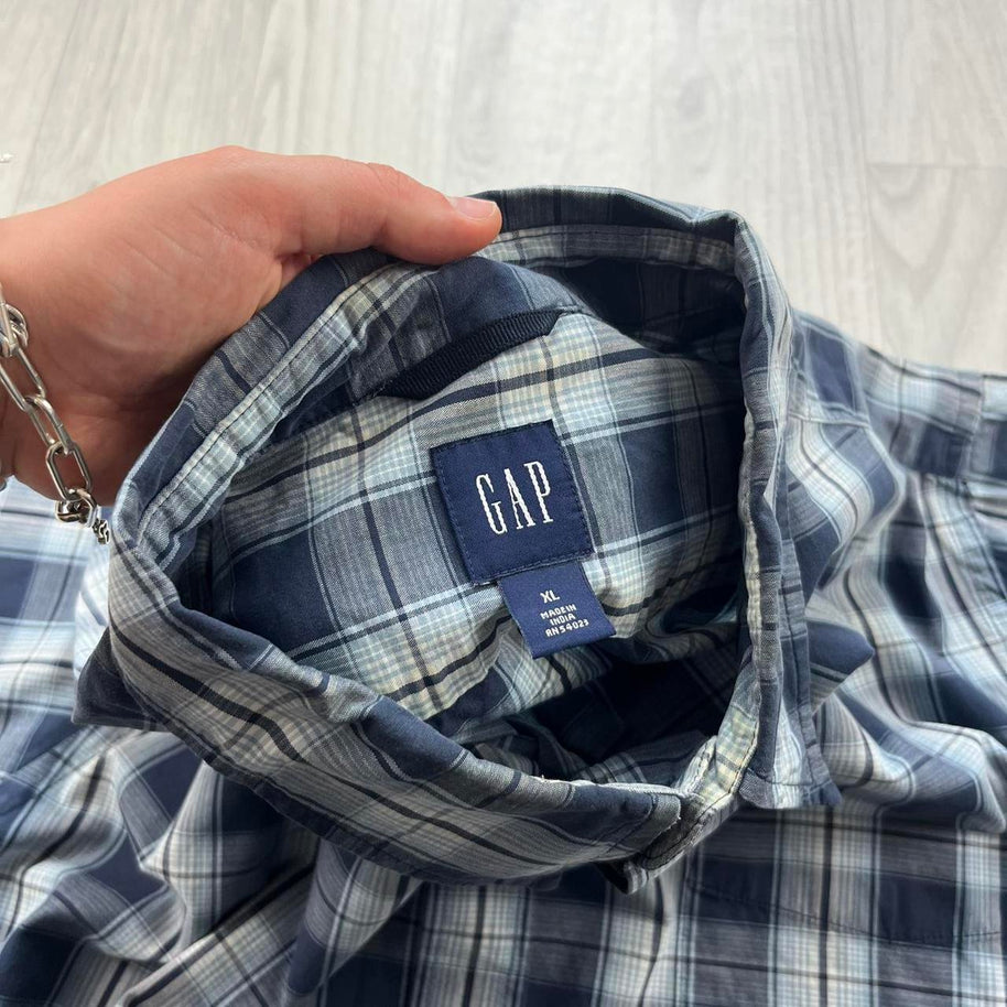 VINTAGE 00s GAP CHECKERED CROPPED SHORT SLEEVE BUTTON UP SHIRT NAVY BLUE