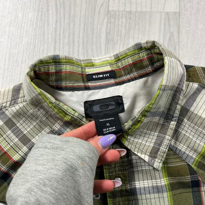 VINTAGE Y2K OAKLEY CHECKERED SHORT SLEEVE SHIRT GREEN
